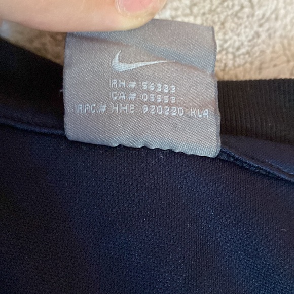 Nike shirt - Picture 5 of 5